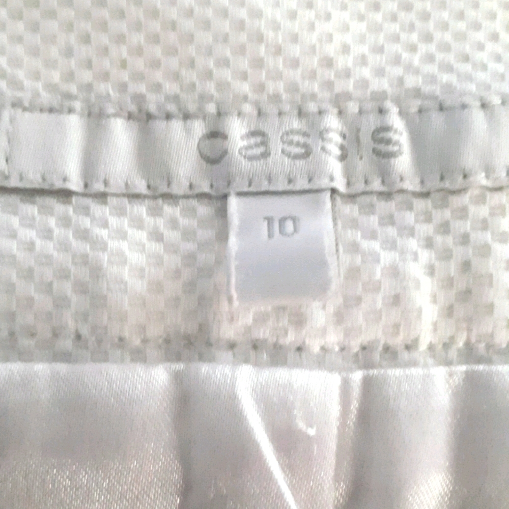 Cassis | Shift Dress with Pockets - Picture 9 of 10